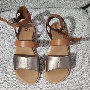 UGG W ZAHARA SLIDE SANDAL
